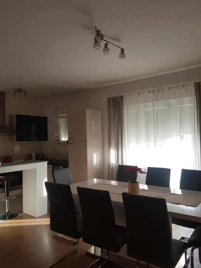 Apartmani Milutin โบรดาริตซา ภายนอก รูปภาพ